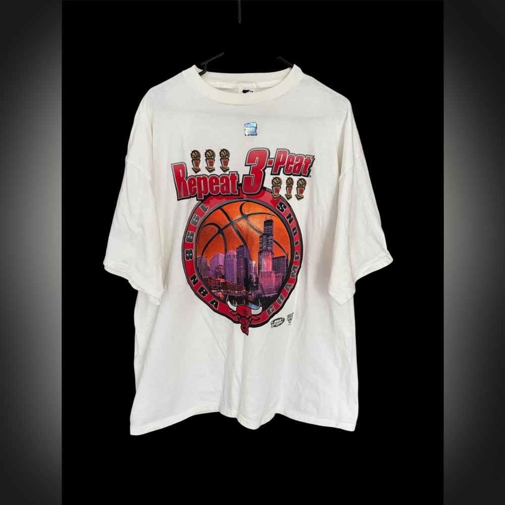 Vintage Chicago Bulls 3-Peat Tee